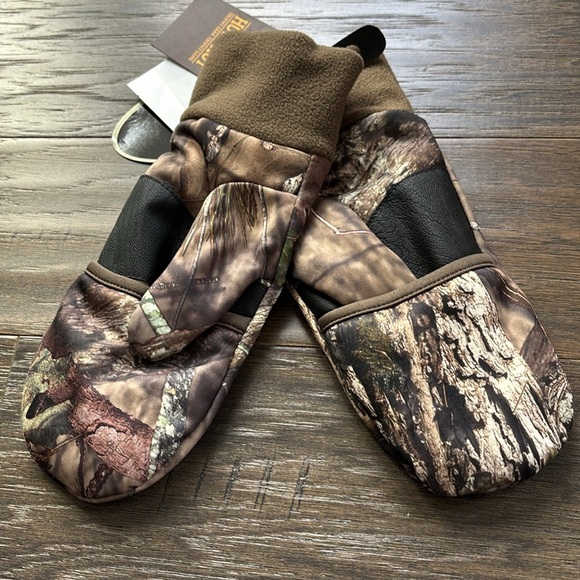 Mossy Oak Hot Shot 3M Thinsulate insulated camo, fingerless,fleece lined mittens - Picture 4 of 9